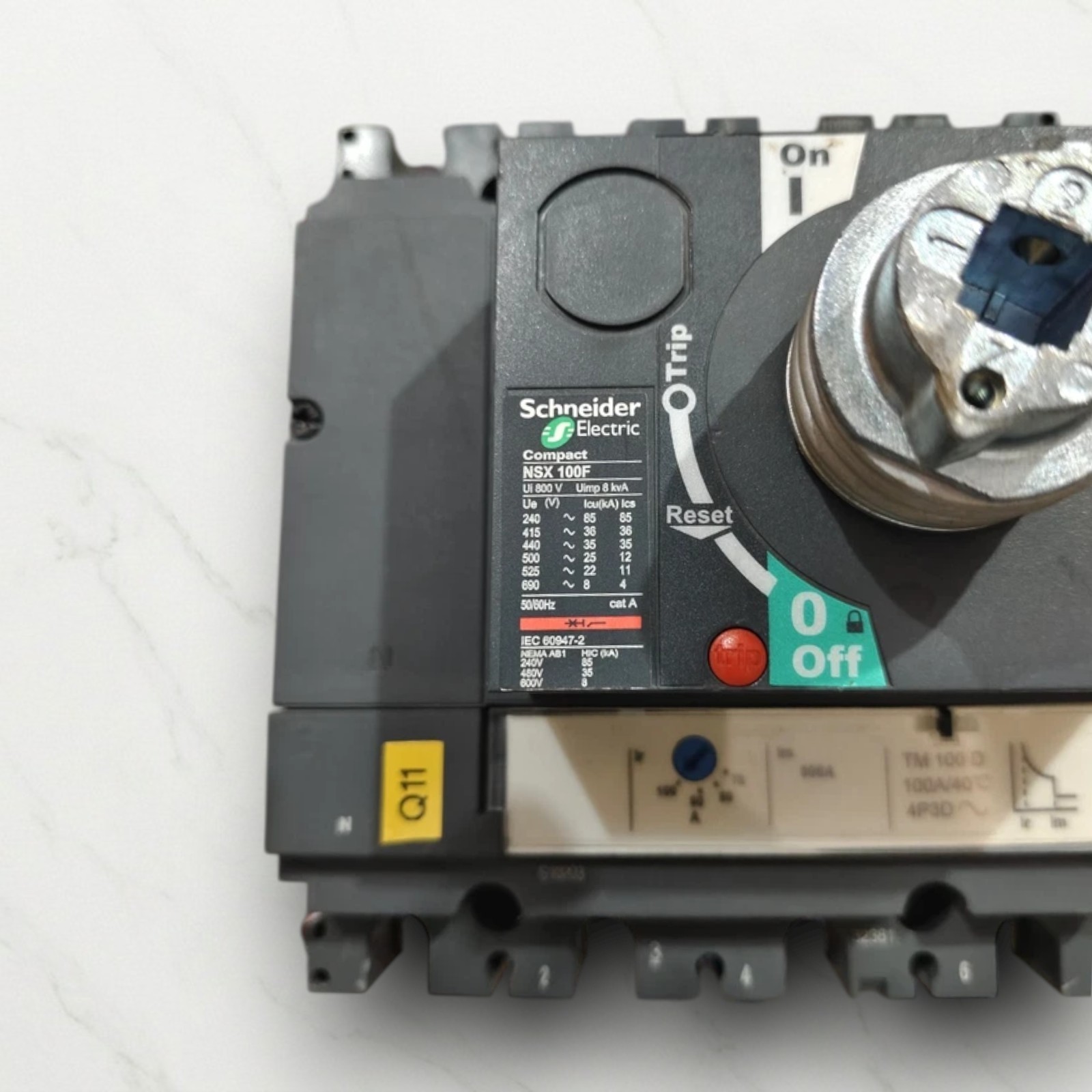 SCHNEIDER ELECTRIC NSX100F CIRCUIT BREAKER 100A 4POLE 440V 36KA FAST SHIPPING