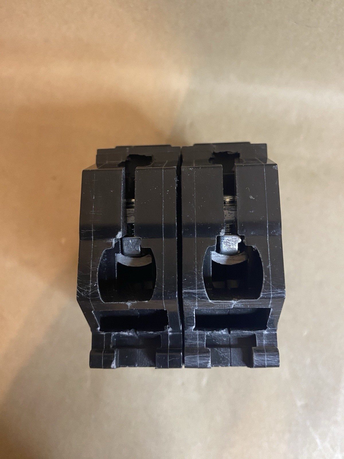 50AMP 2 Pole Circuit Breaker HACR TYPE E-11592 RT-693 HQL 50A 120/240VAC