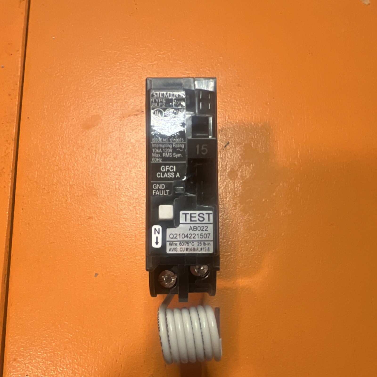 Siemens BLF2 15A 120V GFCI Bolt-On Circuit Breaker Test Button Plastic 14-8 AWG