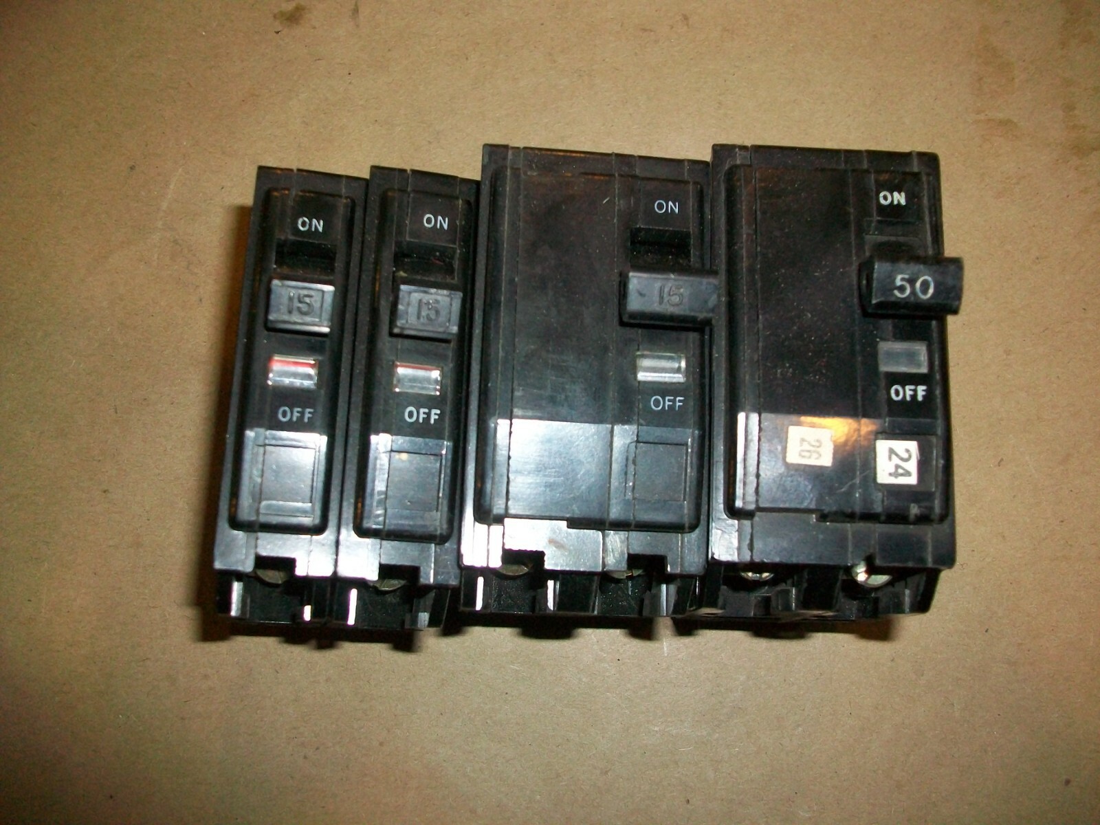 4 Square D QOB Circuit Breakers QOB115 QOB215 QOB250