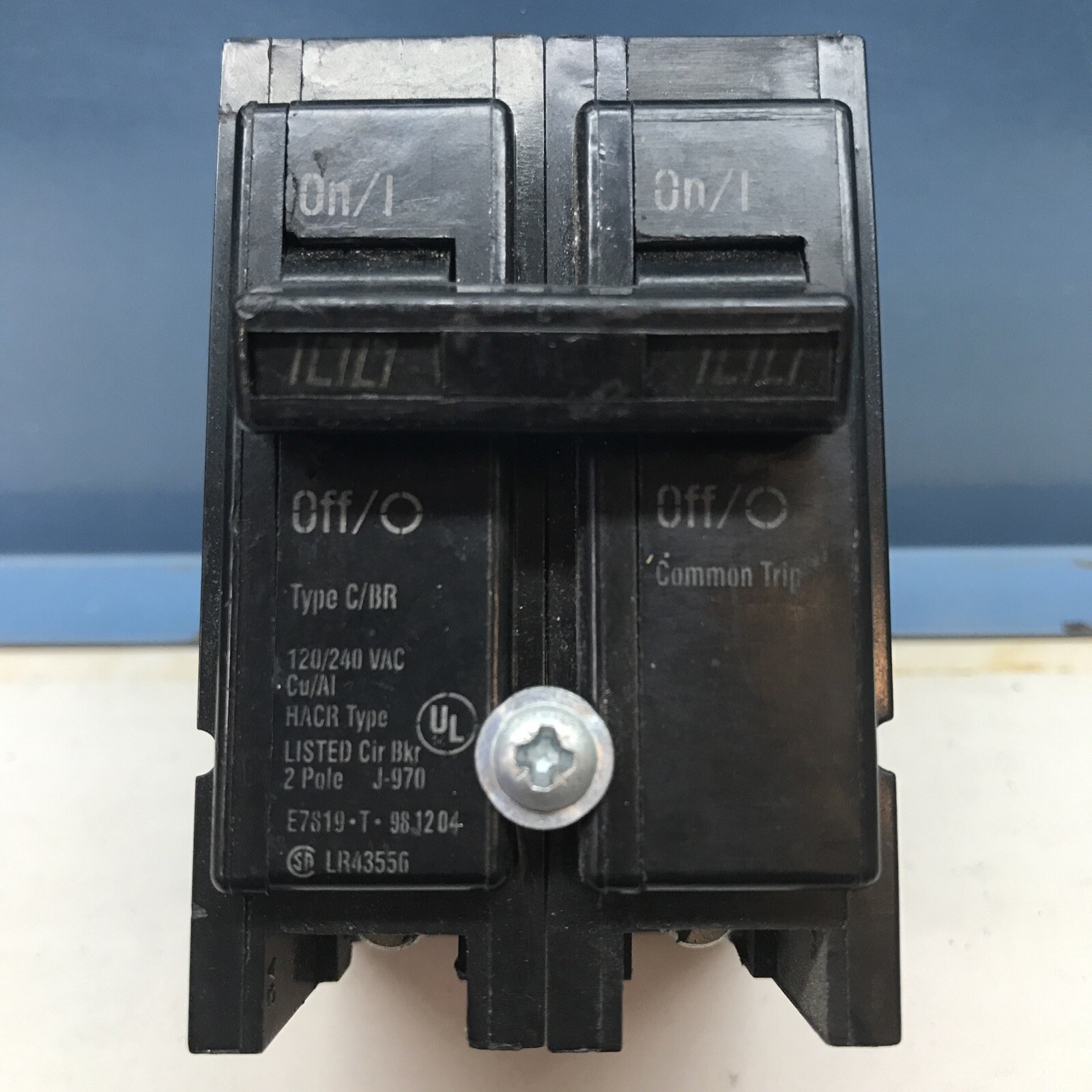 Main type BR /C BR2100BM 2 POLE 100 AMP CIRCUIT BREAKER Unbranded