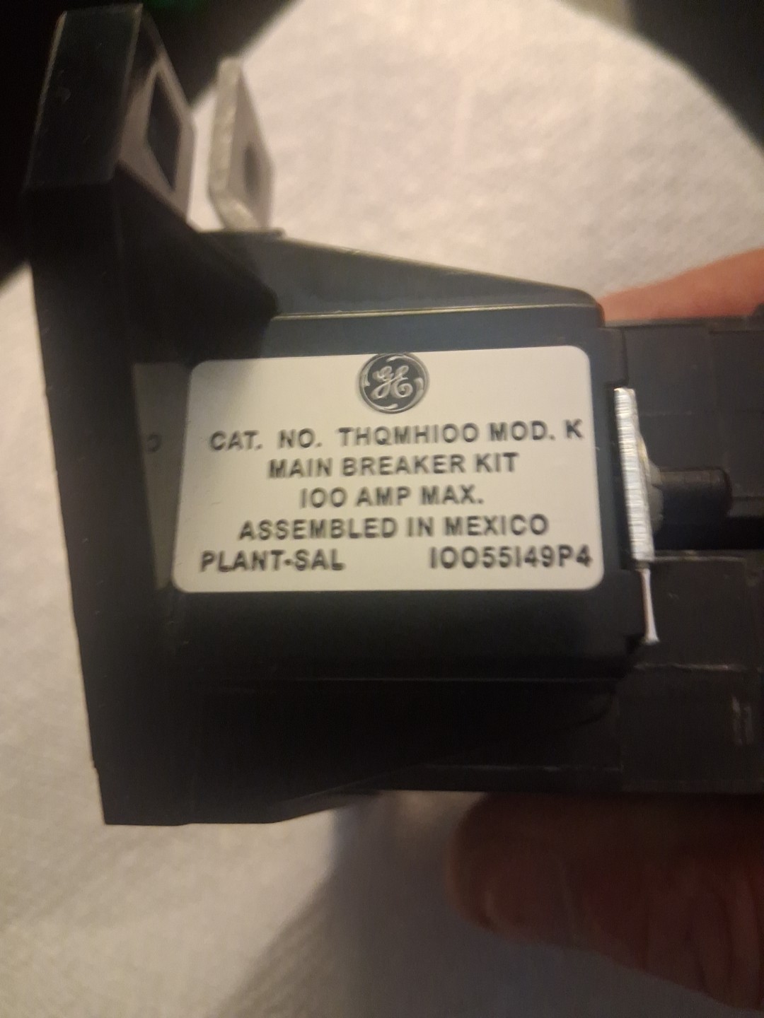 GE THQMH100 MOD. K 100A Main Breaker Kit 2-Pole 120/240V Bolt-On Screw Terminal