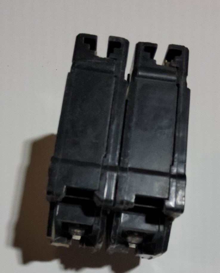 GE THQL21125 120/240AC 125A Double-Pole Circuit Breaker