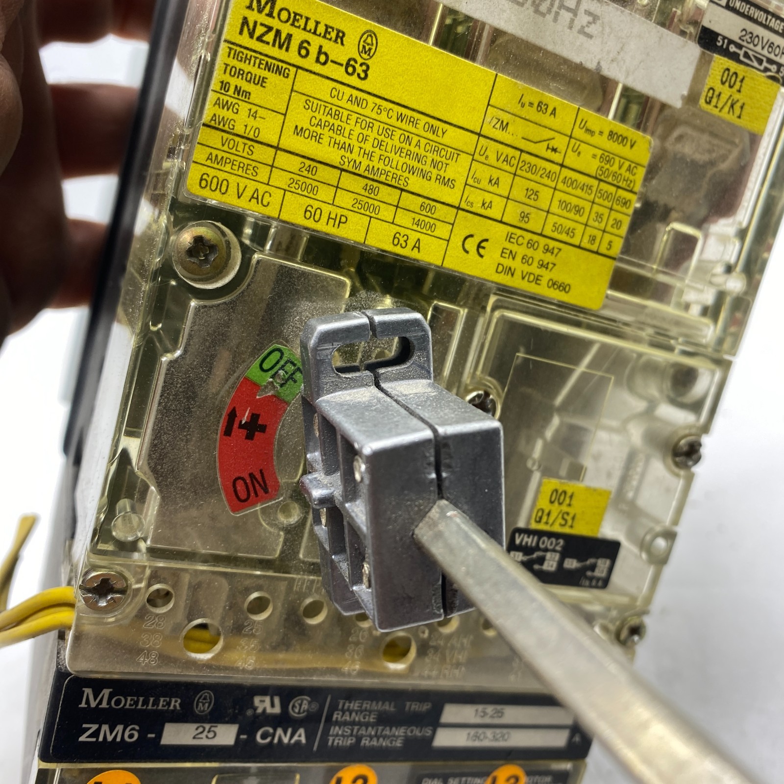KLOCKNER MOELLER NZM 6 b-63 CIRCUIT BREAKER 3-POLE NZM6B-63 600VAC 60HP