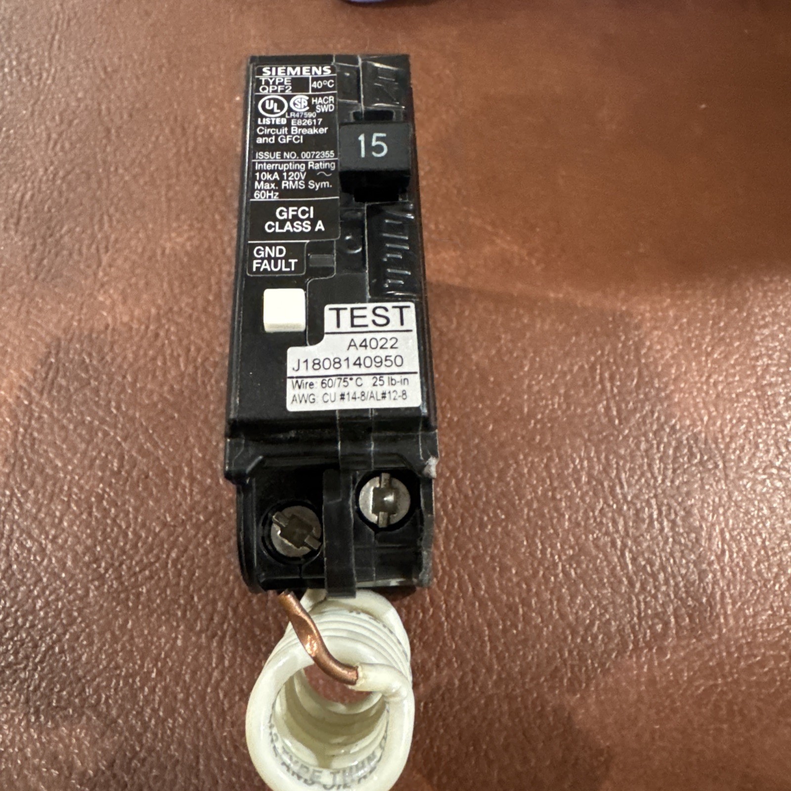 Siemens QF115A Ground Fault Circuit Breaker 15A 120V 1 Pole Plug In 15 Amp 1P