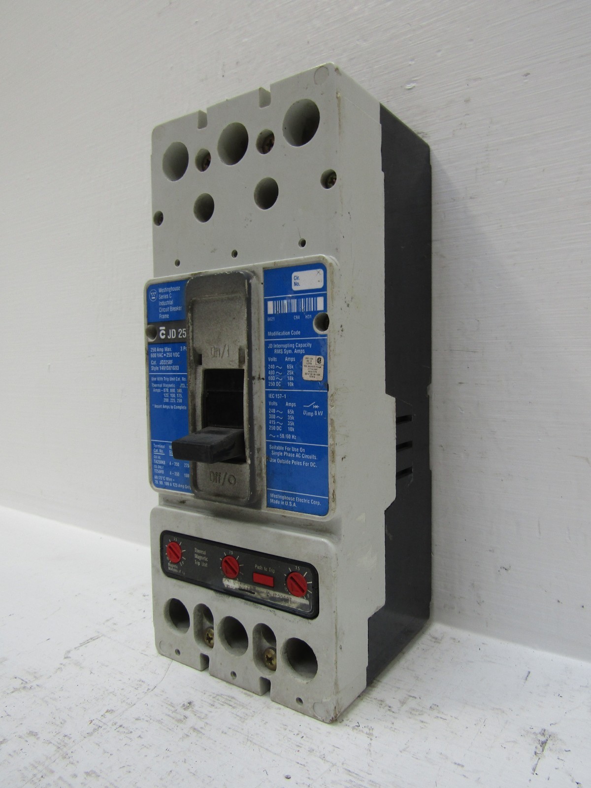 Westinghouse JD3250F 250 Amp 600V 3-Pole Circuit Breaker with 200A JT3200T Trip