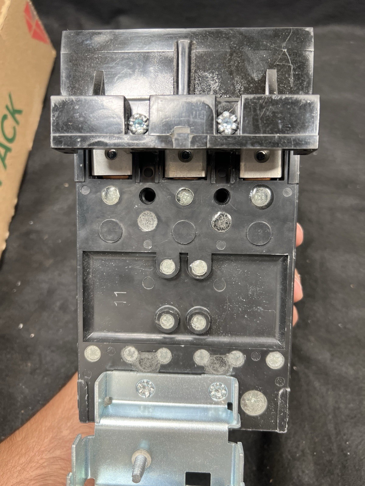 QGA32200 NEW TAKE OUT SQUARE D 3-P 200A 240V I-LINE CIRCUIT BREAKER
