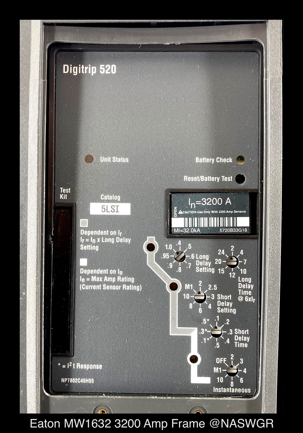 Eaton Magnum IEC MWI632 Breaker (M/O,B/I) – 3200 Amp – Unused/Warranty