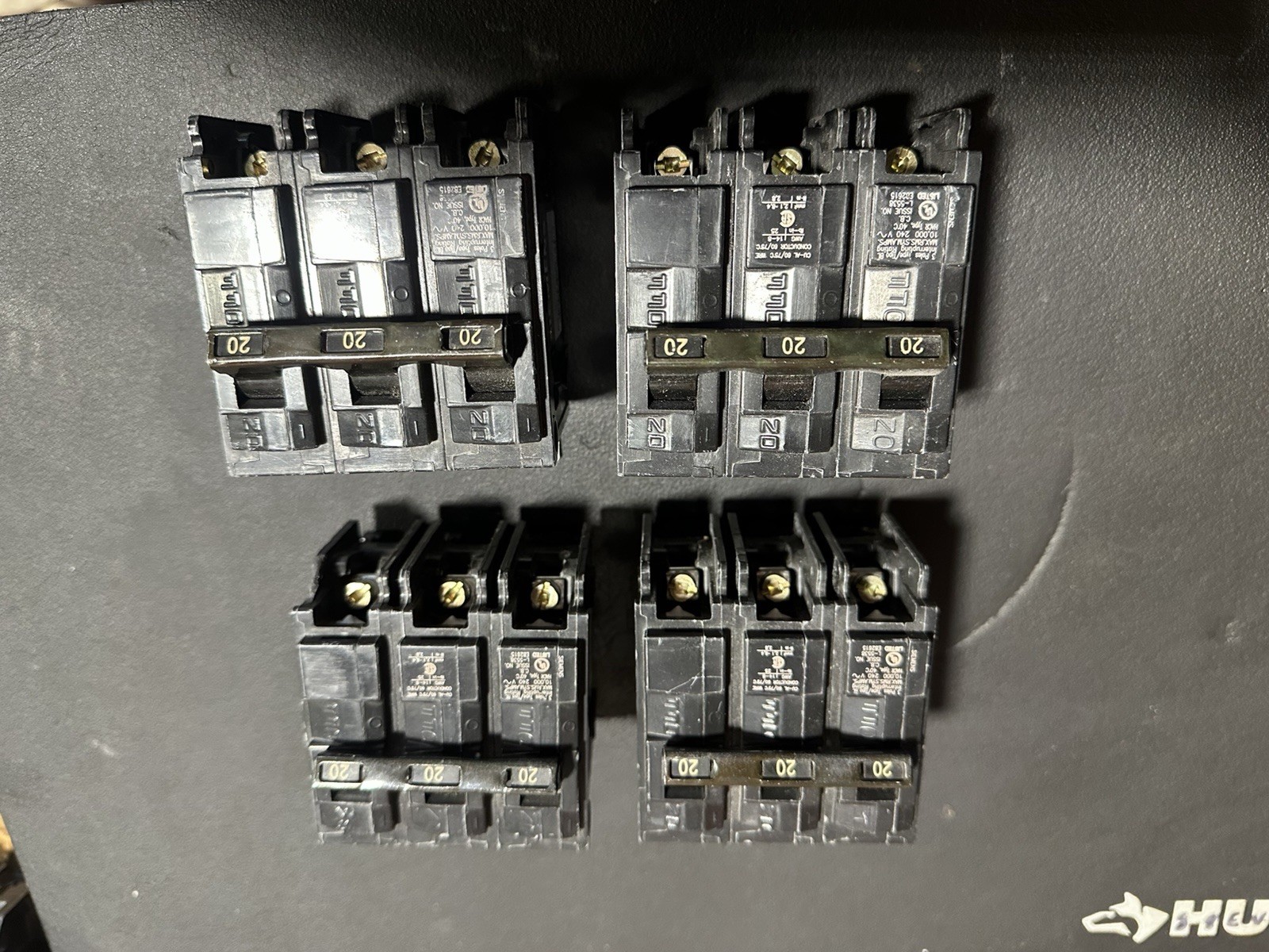 Siemens BQ3B020 3-Pole Circuit Breaker 20A AC Plug-In/On Trip Indicator Lot 4