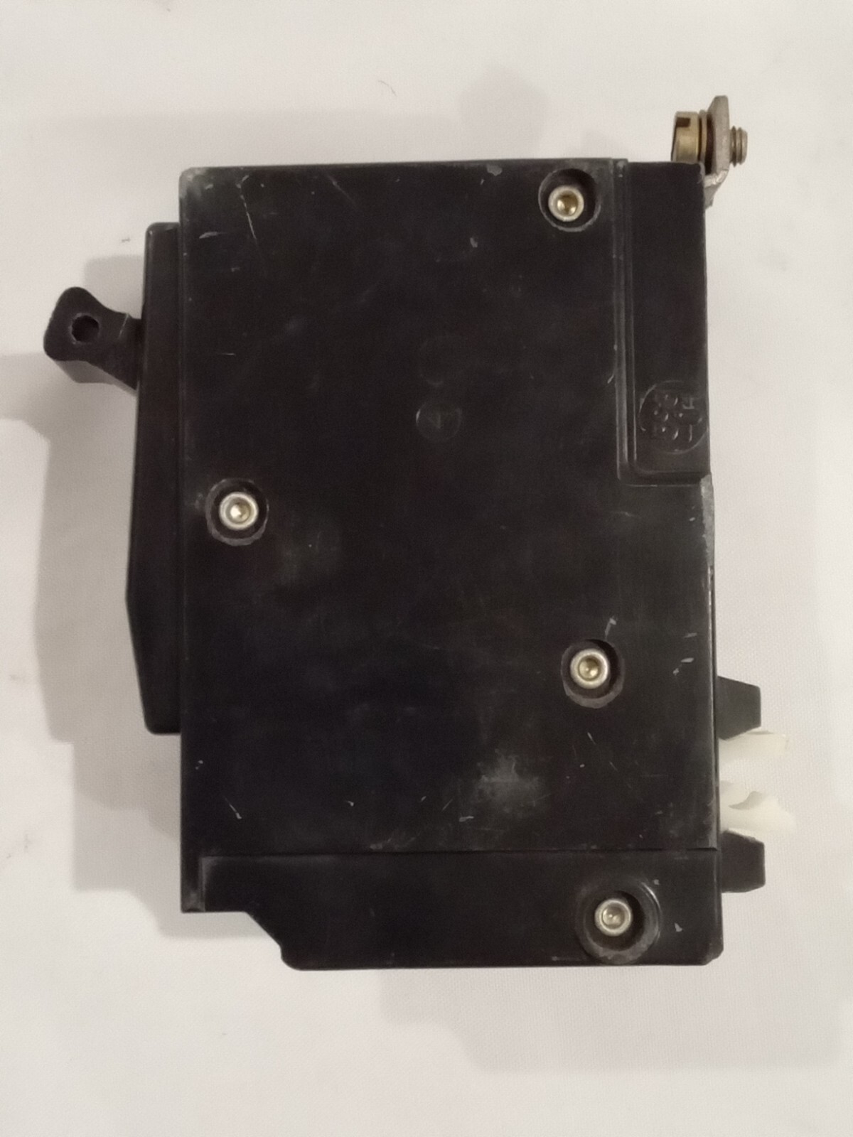 *CHIPPED* Square D Circuit Breaker QOB2125