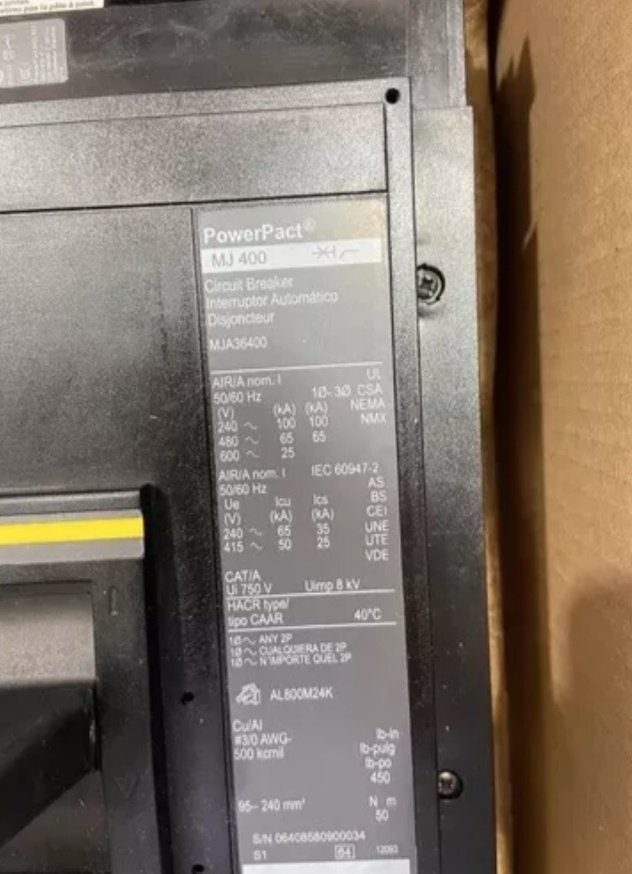 Square D MJA36400 circuit breaker new in box