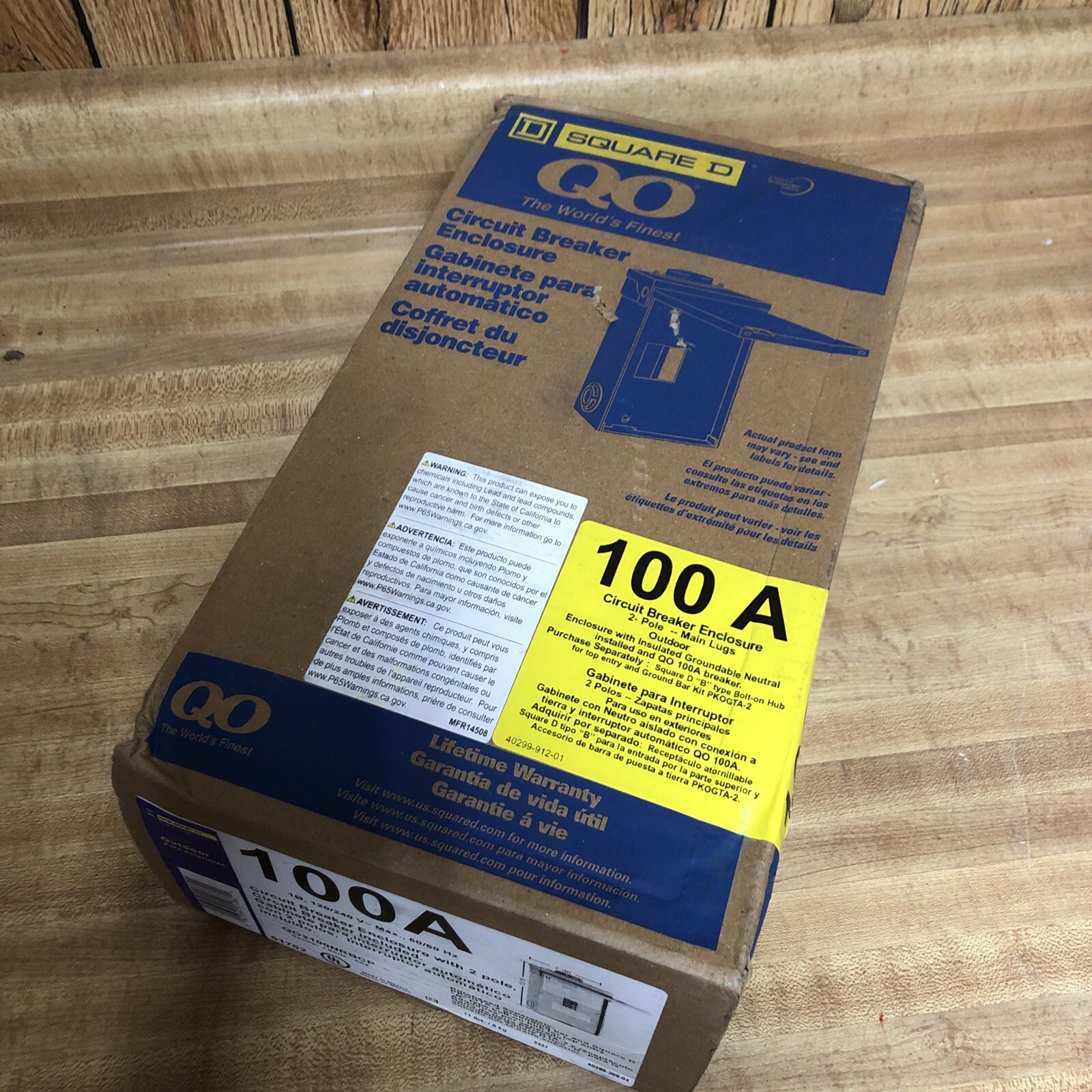 Outdoor Circuit Breaker Enclosure 100 Amp 2-Pole Include QO2100 Top Feed New
