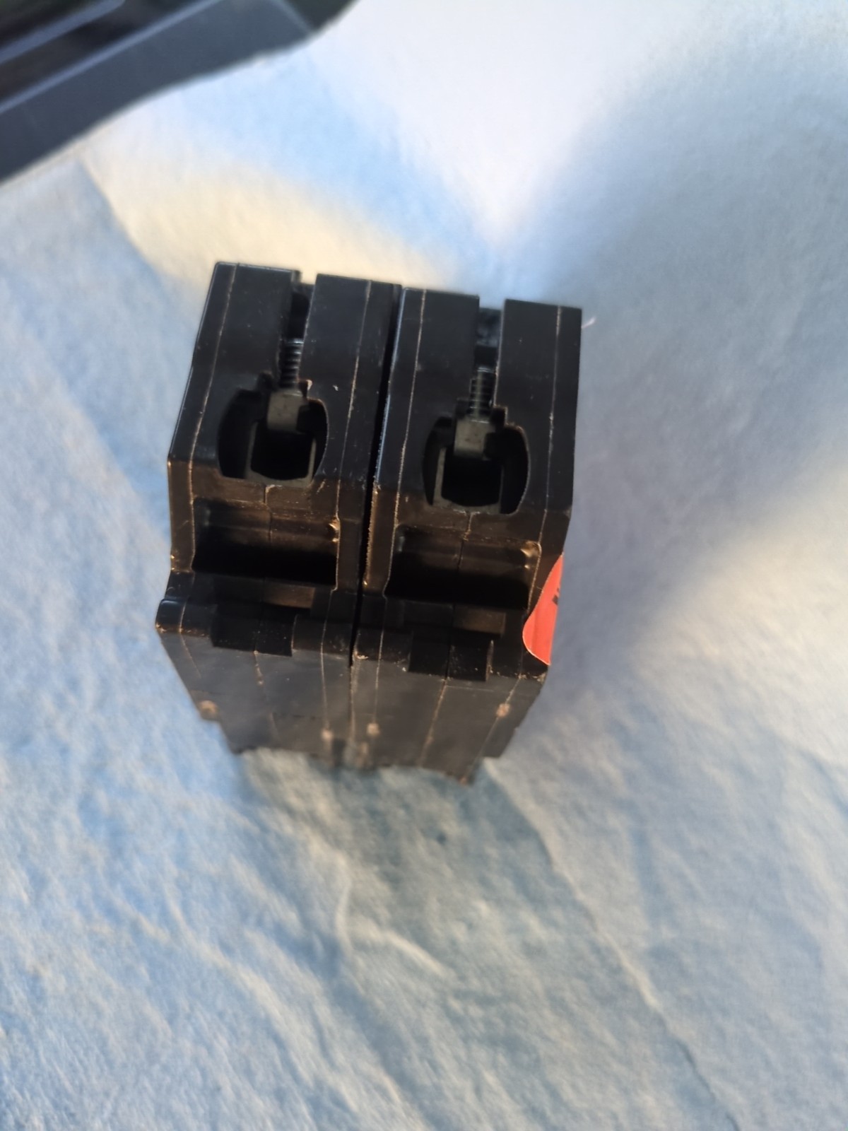 THQL2160 CIRCUIT BREAKER 60 AMP / 2 POLE GENERAL ELECTRIC 120/240V CTL