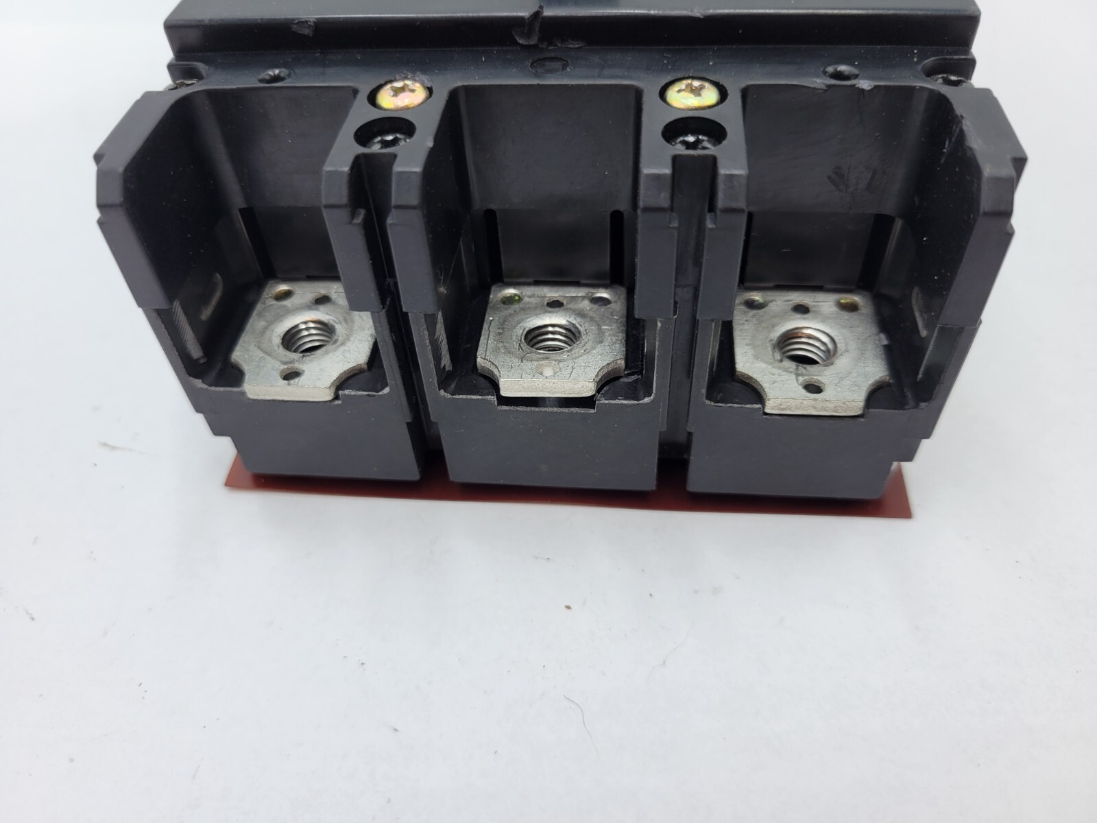 Fuji Electric EA203B Circuit Breaker 225A 690VAC 250DC 3P 3PH Type EA 225 Amp