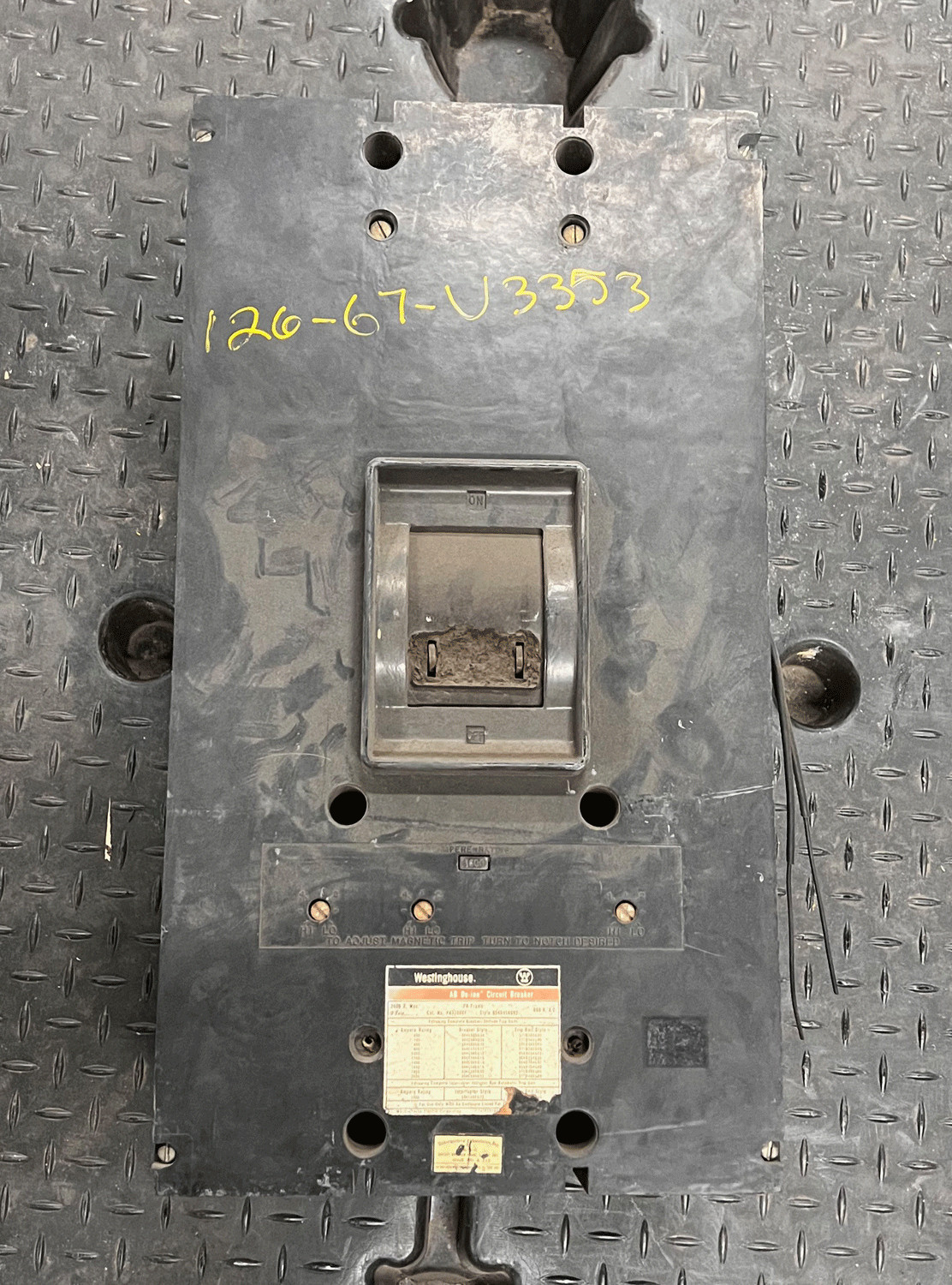 Westinghouse PB32000F 1600amp Trip De-Ion circuit breaker BROKEN SWITCH PARTS