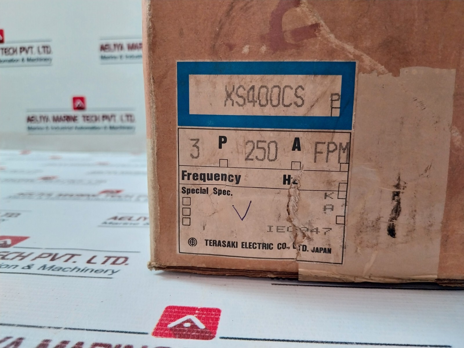 Terasaki Tembreak XS400CS 3-Pole Circuit Breaker 250A Ac690V 50/60Hz