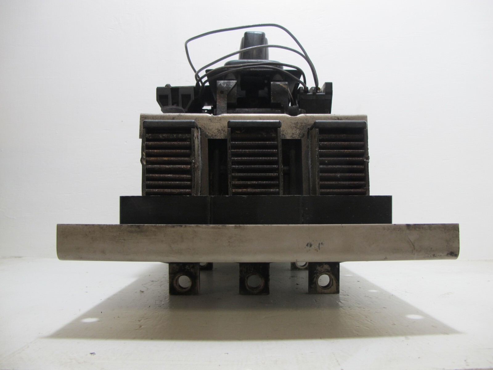 General Electric Air Breaker AK-1-25-9 600 Amp 600 V EC-2A 300A Trip AK125-9 GE