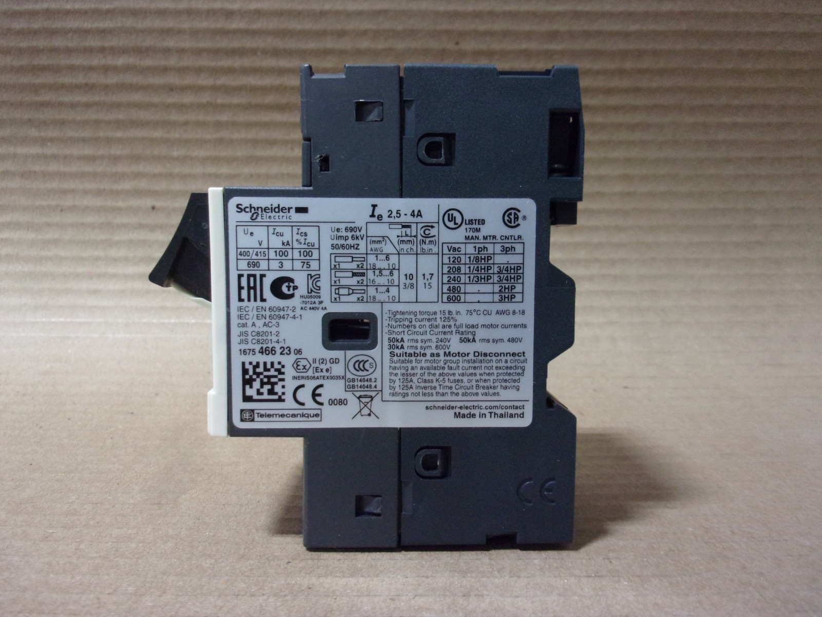 NEW Schneider Electric GV2ME08 Motor Circuit Breaker 3 Pole 440v 2.5-4 Amp