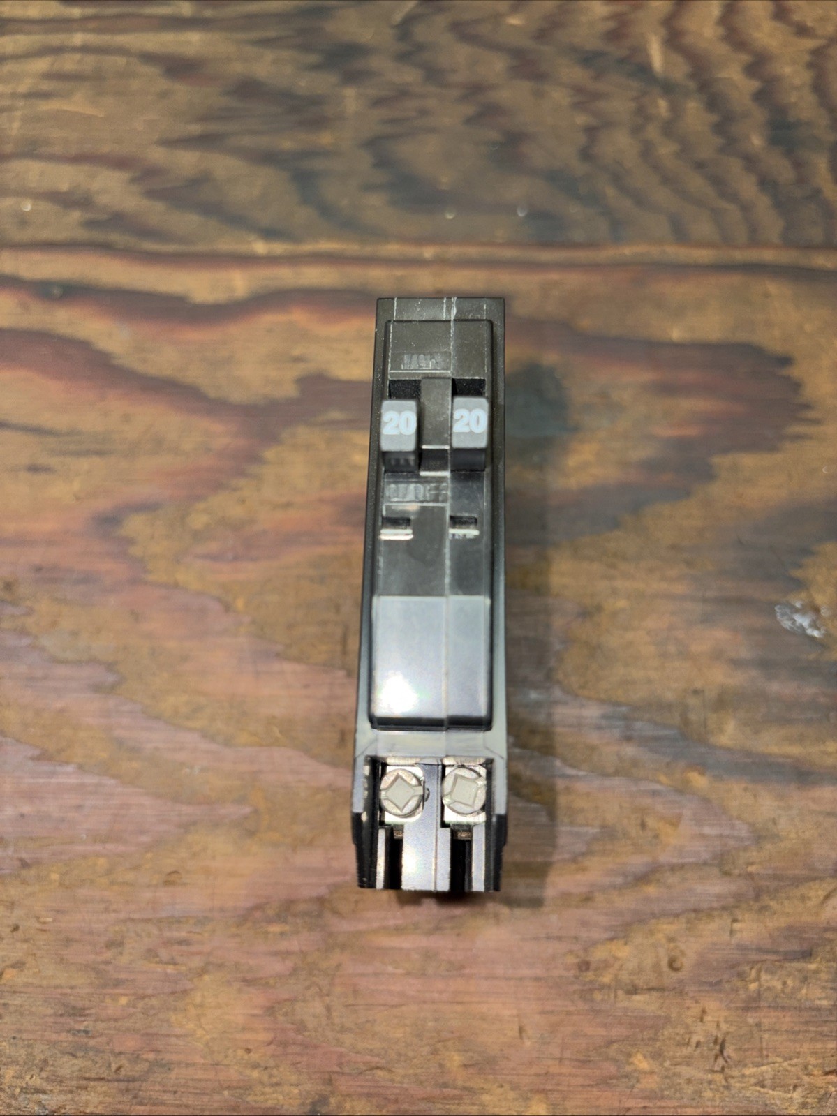 Square D QOT2020 Tandem Circuit Breaker No Hook