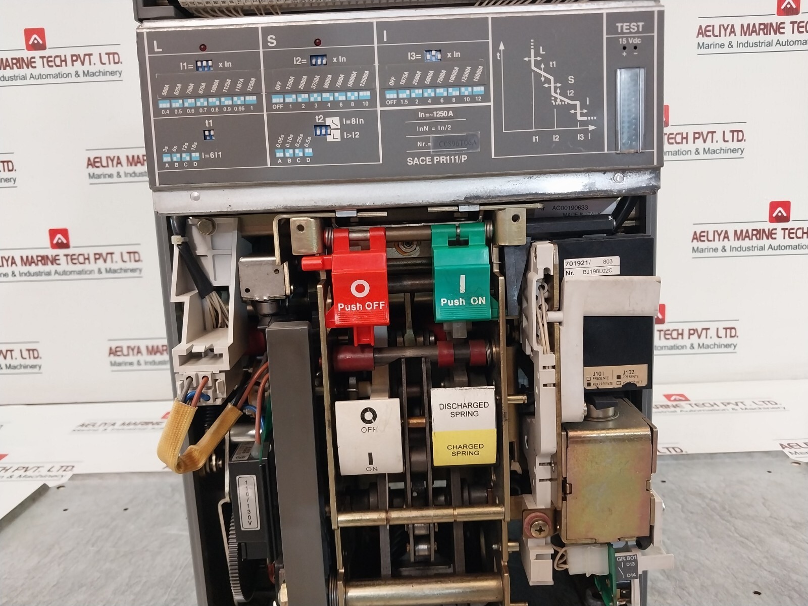 ABB SACE E2N 12 Circuit Breaker 690V 55KA X 1S 110-120V 50-60HZ 1250A