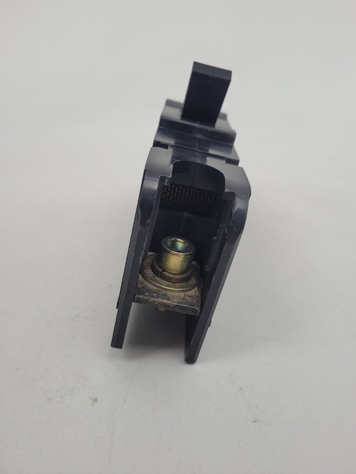 GJ1Z21 / KS22012L51 Heinemann 225 Amp 65VDC Circuit Breaker – Next Day Option