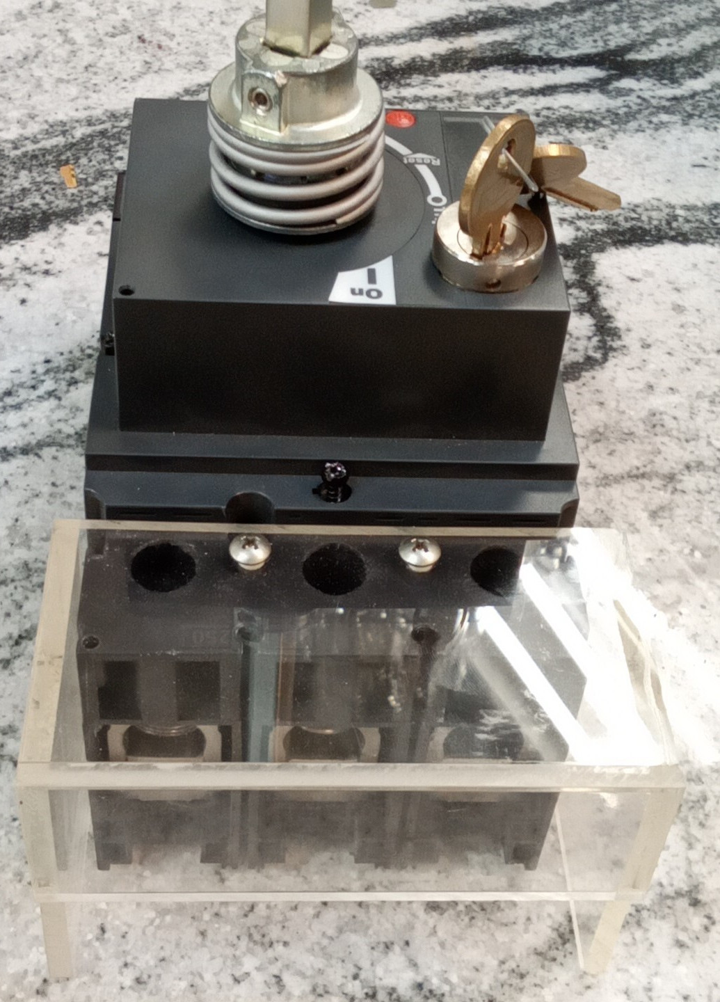 SQUARE D/JDL36200/MOLDED CASE/BREAKER/ W/ 20112050001-BTU INTERNATIONAL/NEW(38C2