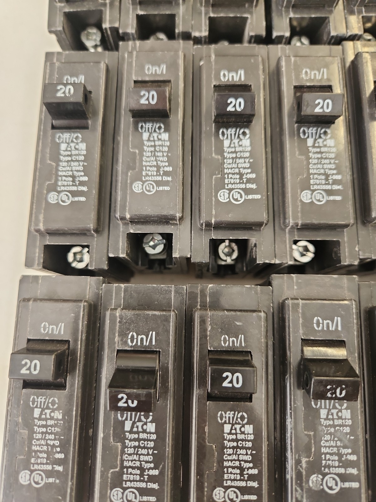 LOT OF 23 Eaton BR120 Circuit Breaker – Black READ DESCRIPTION