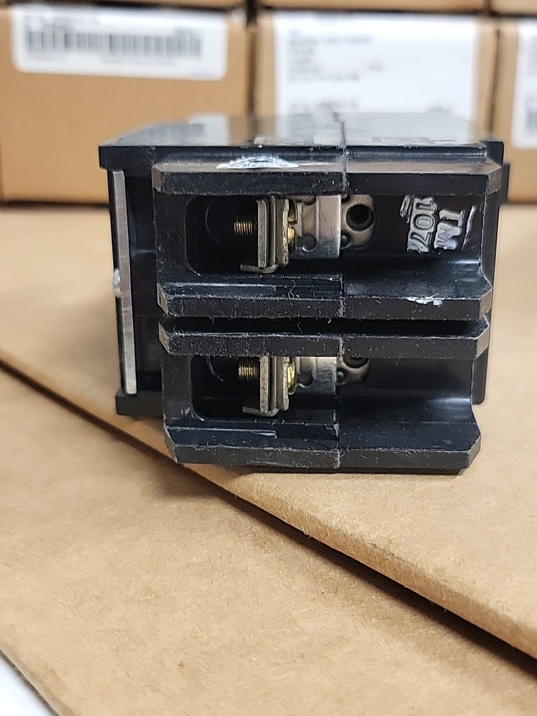Eaton GHB2015 Circuit Breaker, 2-Pole 15A 277/480V