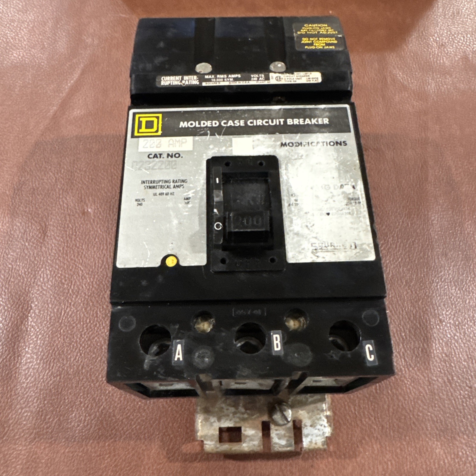 Square D 200 Amp I-Line Circuit Breaker 3 Pole 240 VAC Q232200 3P 200A