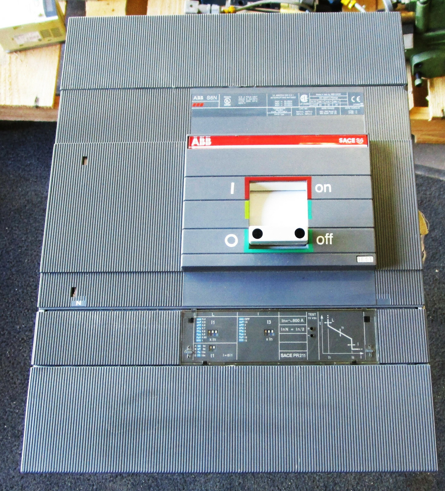 ABB S6N SACE S6 4 Pole Molded Case Switch 800 Amps 600VAC Used Take Out W2