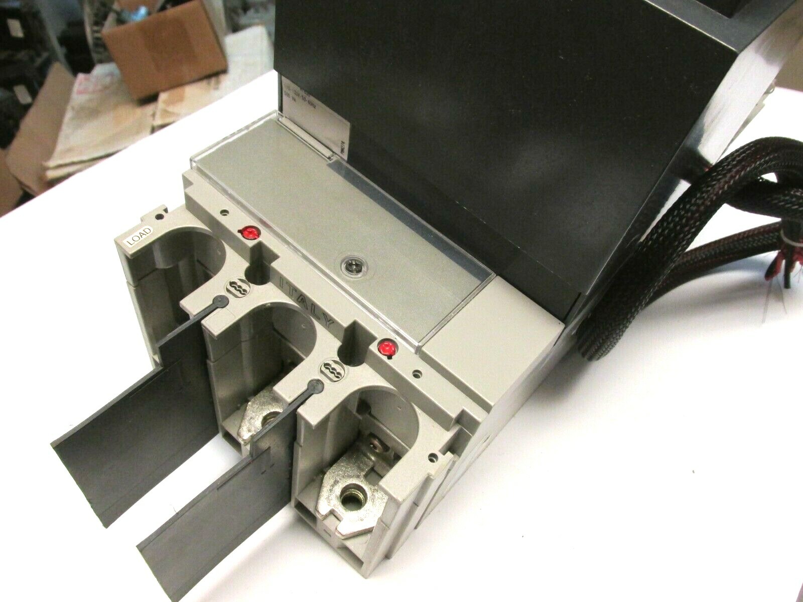 NEW Merlin Gerin Molded Case Switch 600A, 600V Auto Switch Cat# NSJ600A.. UG-08