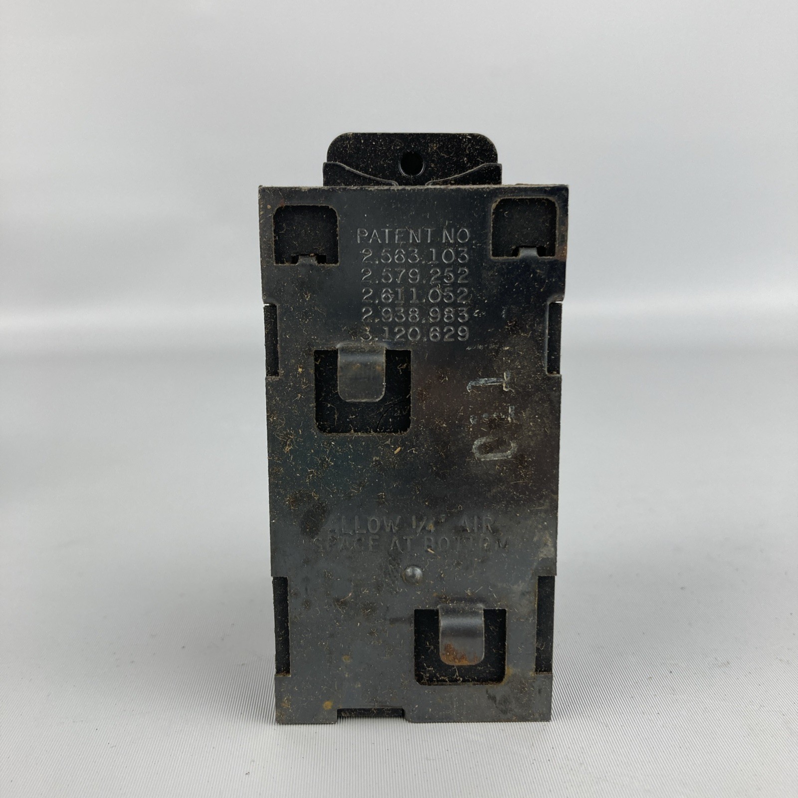Bulldog P120, 20 Amp, 120 Volt, 1 Pole Pushmatic Circuit Breaker