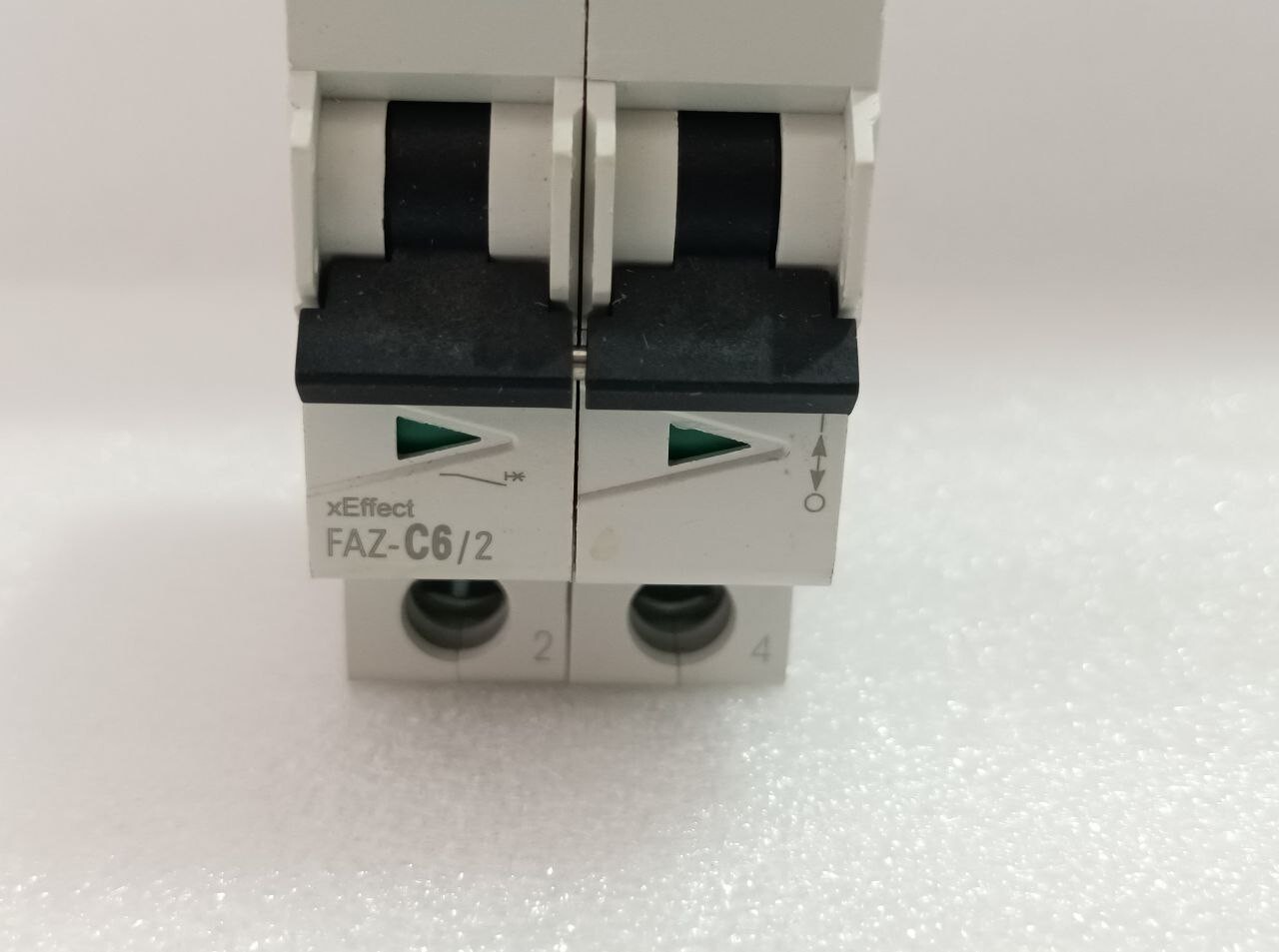 NEW Eaton FAZ C6/2 2 Pole 6A C 15kA Moeller series Miniature Circuit Breaker