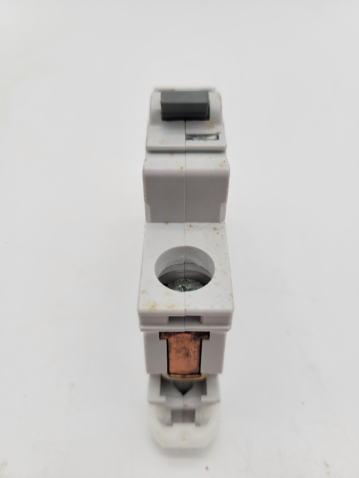 Cutler Hammer SPCL1C04 Miniature Circuit Breaker 4 Amp 1 Pole 240-415 VAC DIN