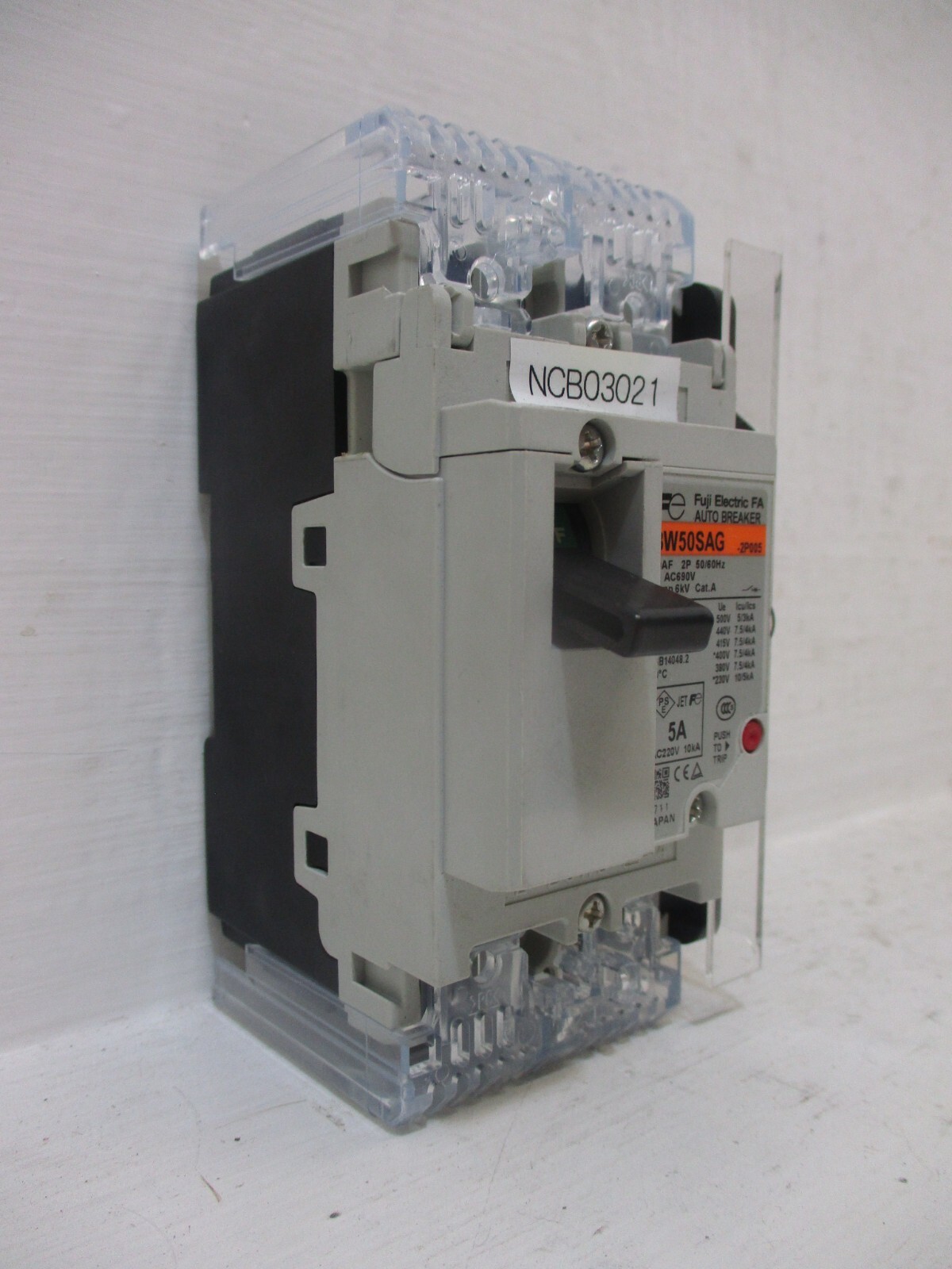 Fuji Electric BW50SAG-2P005 5 Amp FA Auto Breaker 2-Pole 5A 690VAC