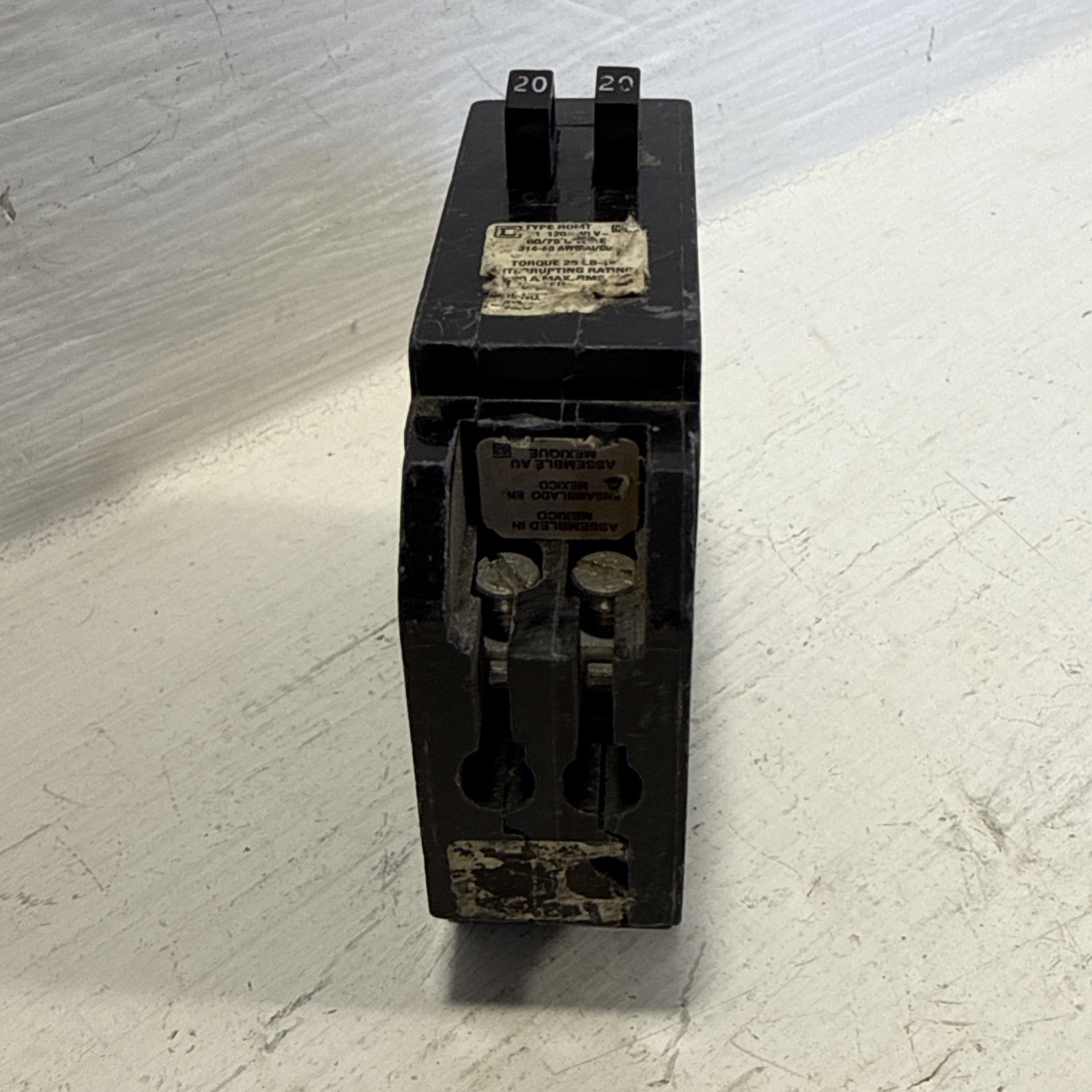 Square D HOMT2020 Tandem Circuit Breaker 20/20 Amp 1 Pole 120/240V 20A 1P (CHIP)