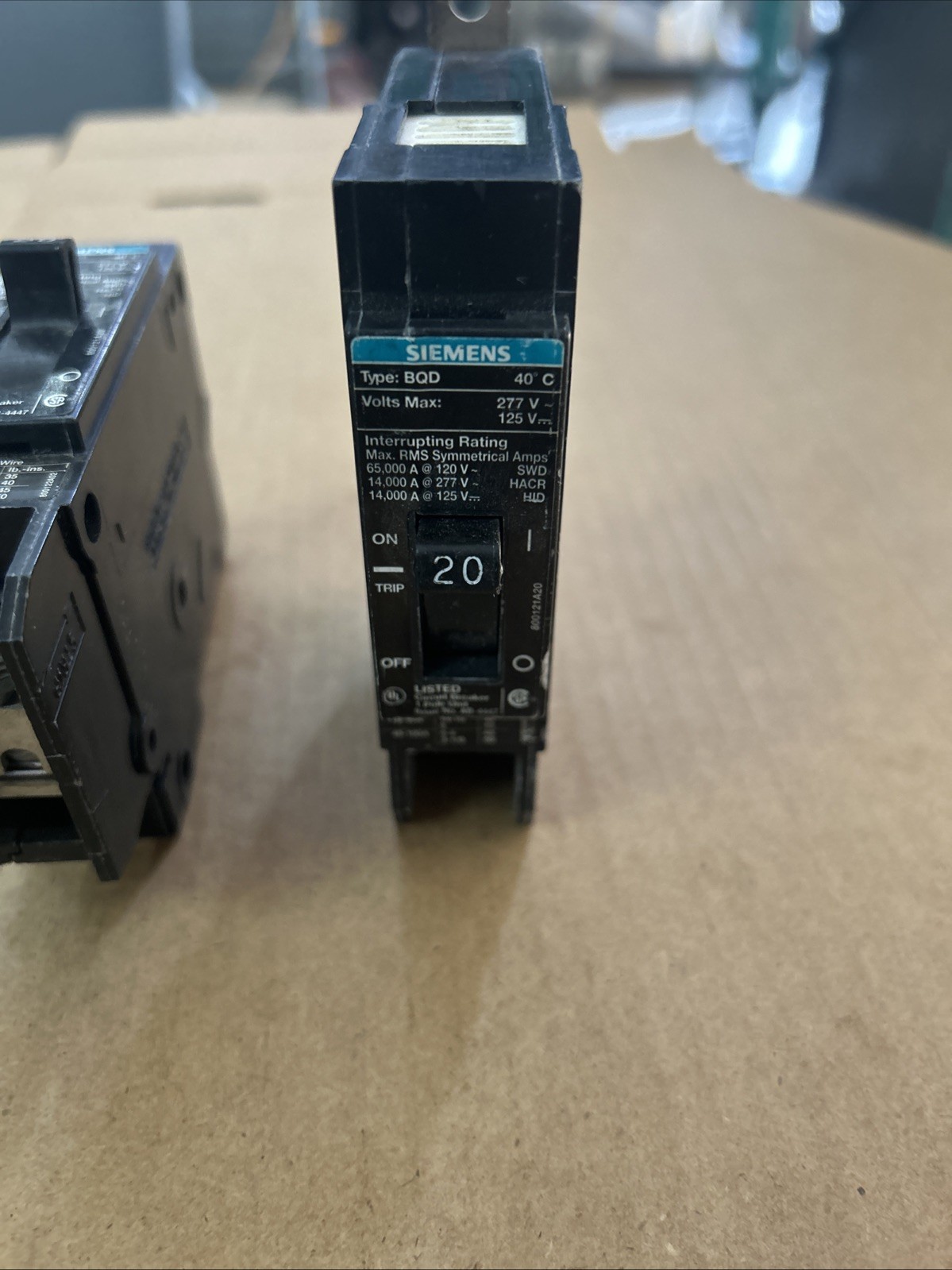 Lot of 2 – BQD120 Siemens 20 Amp 277 Volt 1P Circuit Breaker