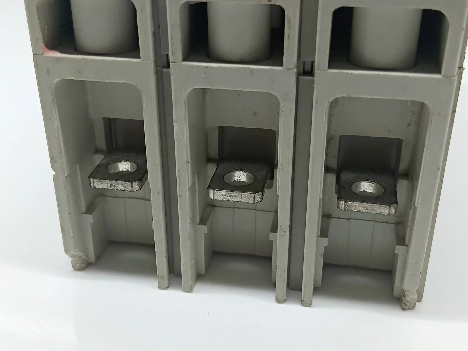 USED ALLEN BRADLEY 140G-G6C3-C80A SER A.CIRCUIT BREAKER 3 POLE 80 AMPS / LOT OF3