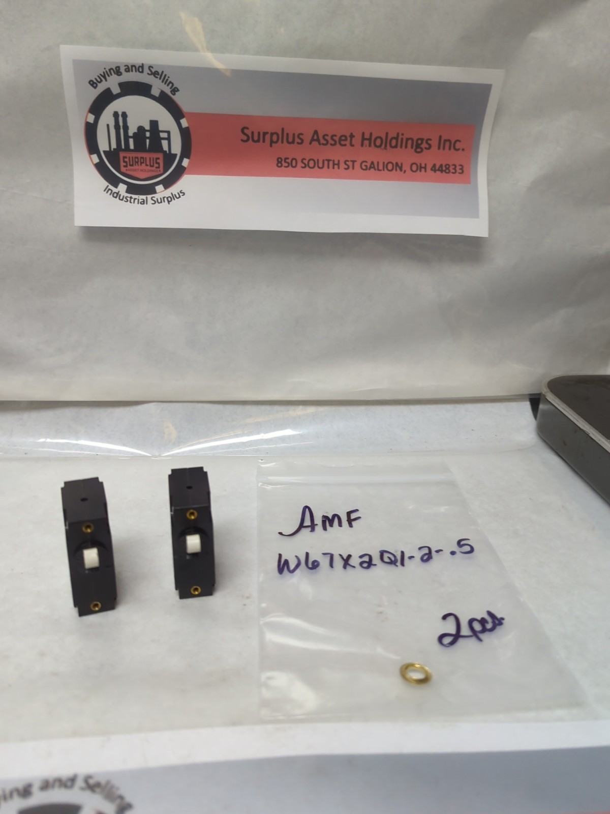 AMF,W67X2Q1-2-.5,CIRCUIT BREAKER .5 AMP 250VAC LOT OF 2 PRE-OWNED