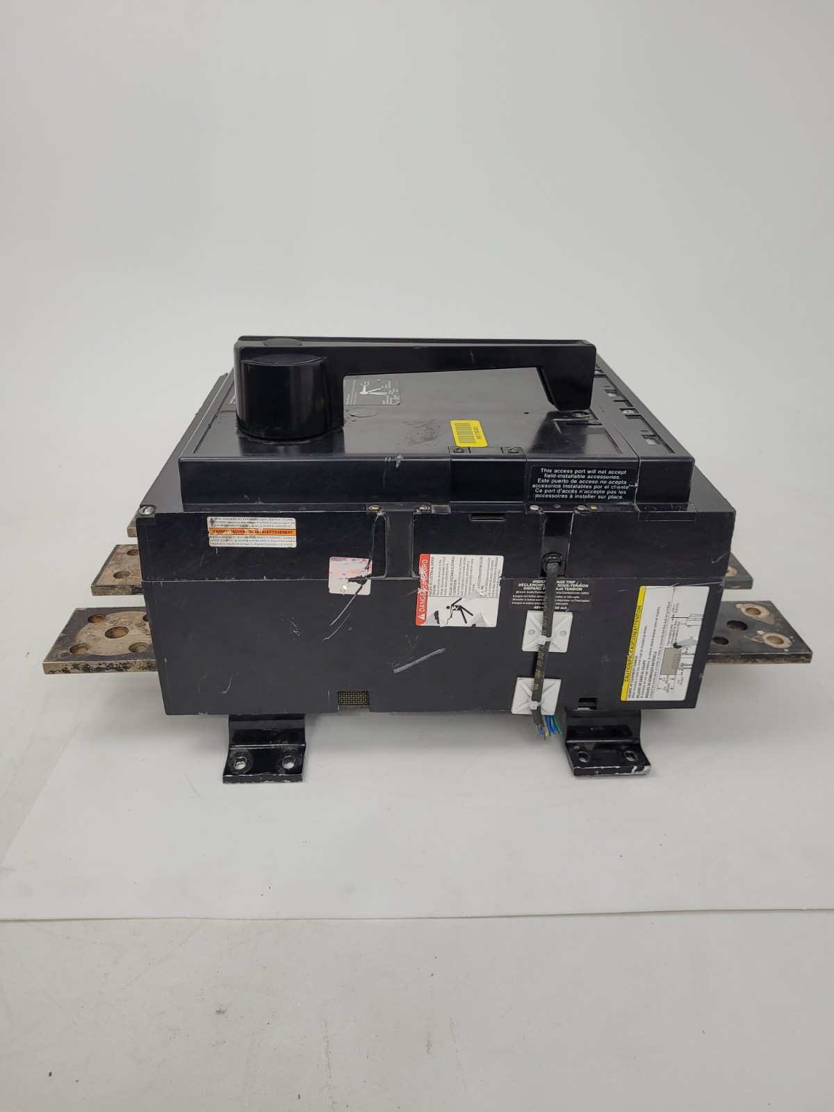 PHF361600A680 Square D 1600A 600V 2000A Frame Circuit Breaker w/ PA11286 Aux